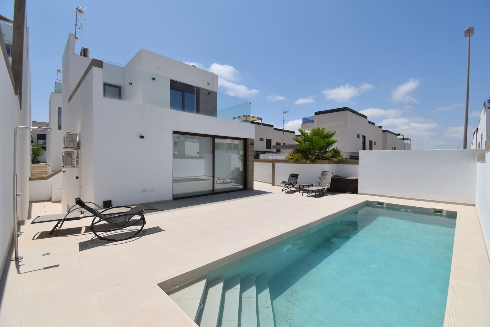 3 Zimmer Villa zu verkaufen in Benijofar mit Pool - 440.000 € (Ref: 9341886)