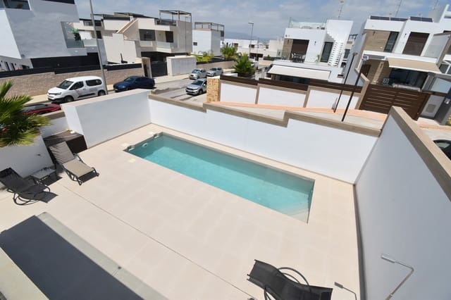 3 Zimmer Villa zu verkaufen in Benijófar mit Pool - 440.000 € (Ref: 9341886)