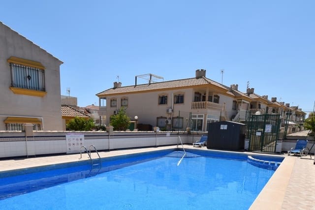 Ático de 2 habitaciones en Cabo Roig, Orihuela en venta con piscina - 139.000 € (Ref: 9341887)
