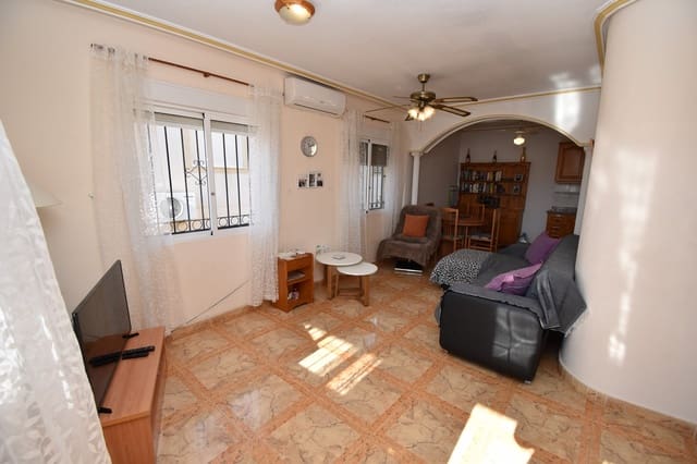 Ático de 2 habitaciones en Cabo Roig, Orihuela en venta con piscina - 139.000 € (Ref: 9341887)