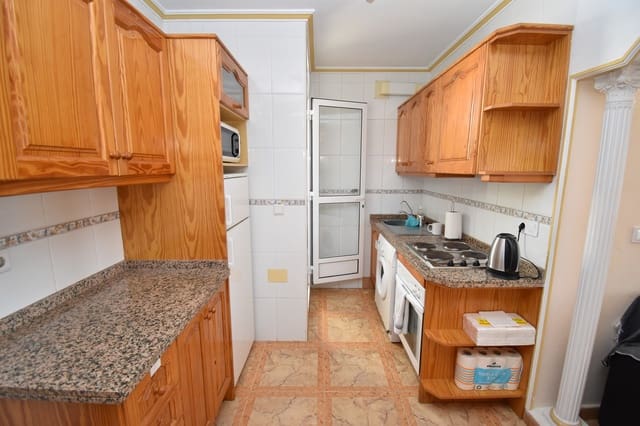 Ático de 2 habitaciones en Cabo Roig, Orihuela en venta con piscina - 139.000 € (Ref: 9341887)