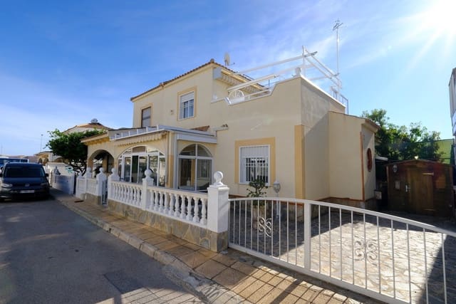 3 slaapkamer Huis te koop in Playa Flamenca, Orihuela met zwembad - € 209.000 (Ref: 9341888)