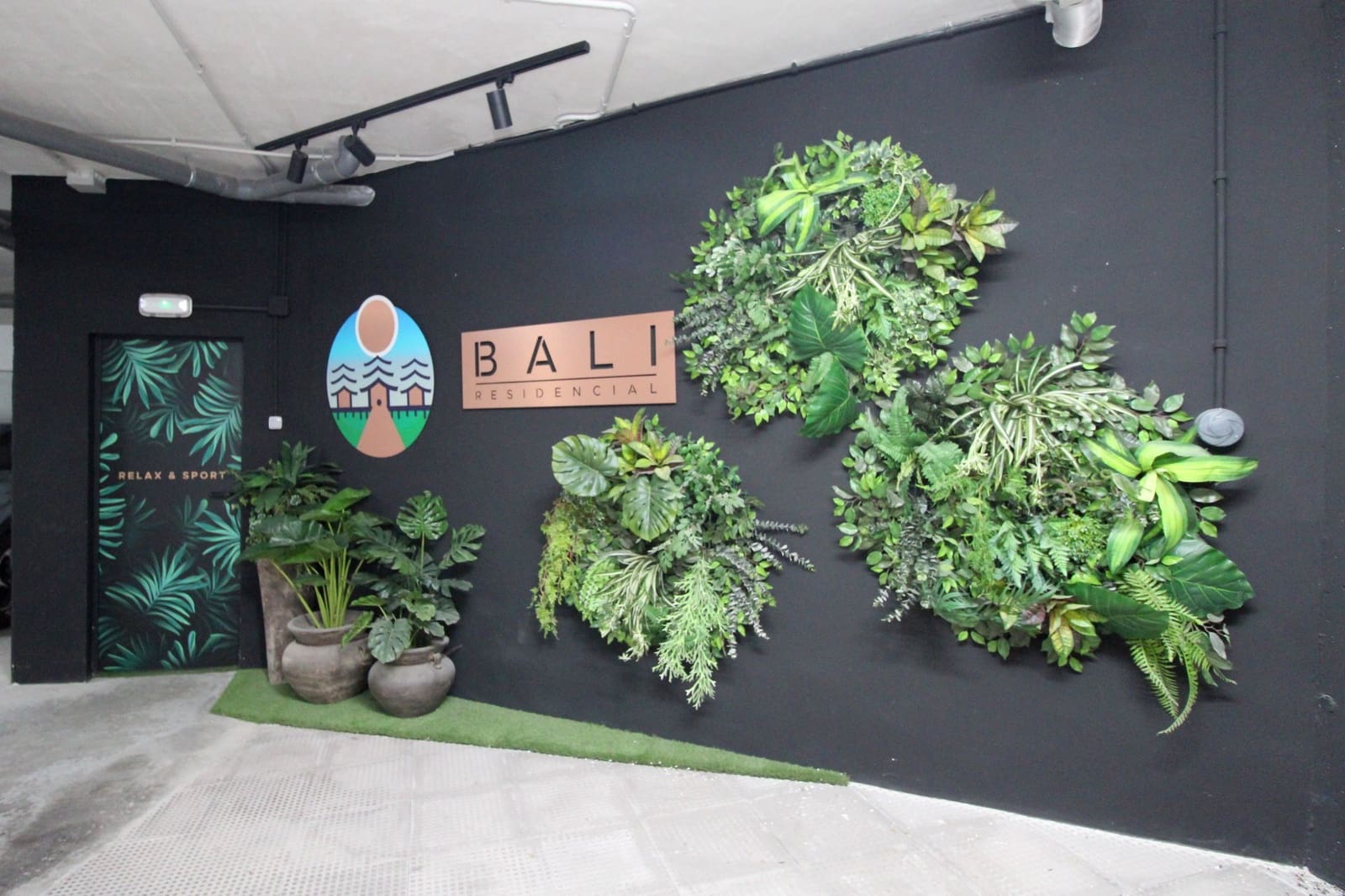 3 slaapkamer Penthouse te koop in Punta Prima met zwembad - € 559.000 (Ref: 9344416)