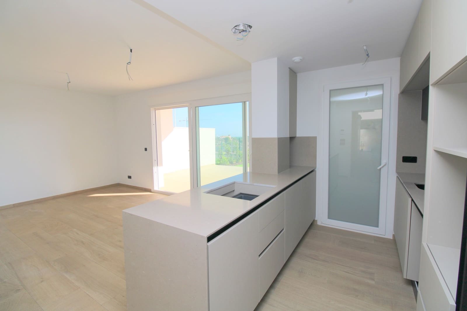 2 bedroom Apartment for sale in Algorfa with pool - € 249,000 (Ref: 9344417)