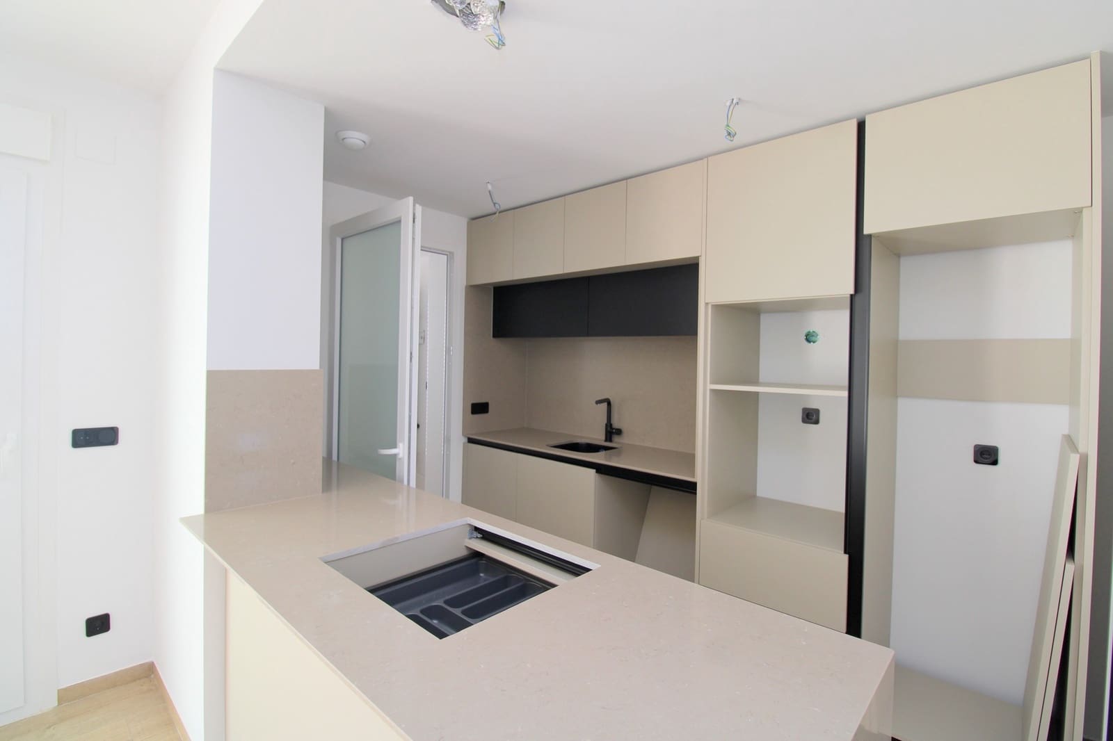 2 bedroom Apartment for sale in Algorfa with pool - € 249,000 (Ref: 9344417)