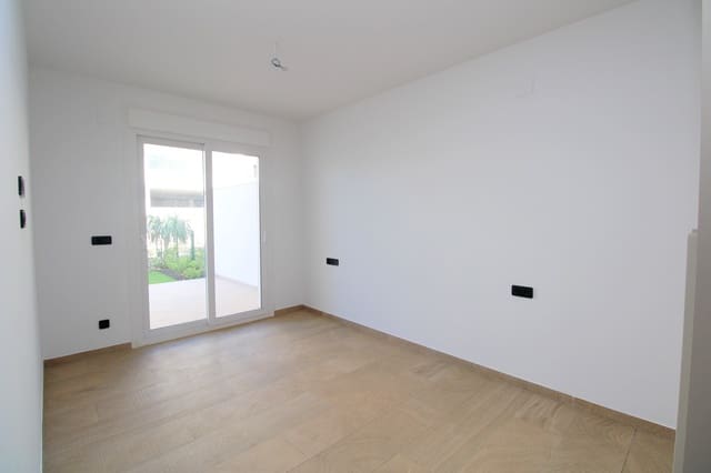 2 bedroom Apartment for sale in Algorfa with pool - € 249,000 (Ref: 9344417)