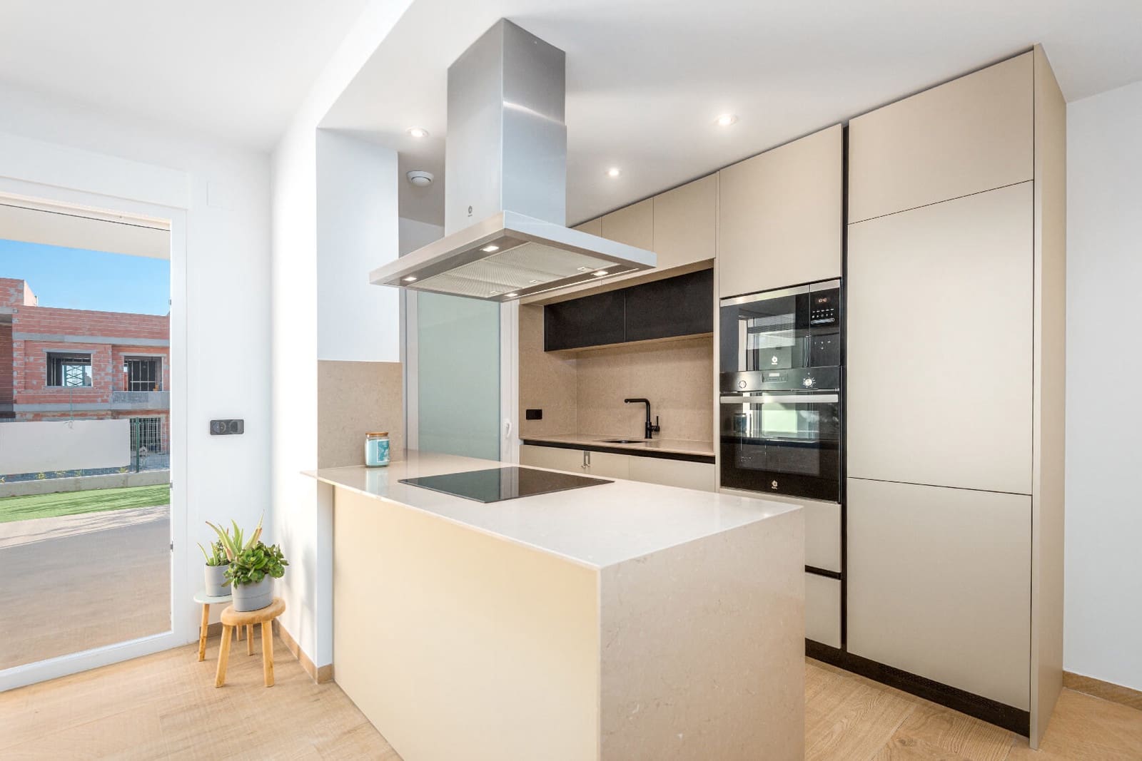 2 bedroom Apartment for sale in Algorfa with pool - € 249,000 (Ref: 9344417)