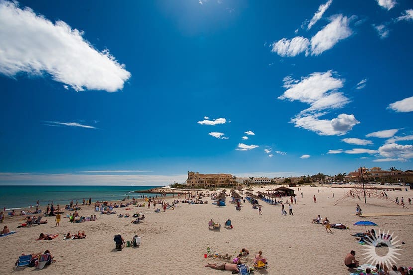 3 quarto Moradia para venda em Playa Flamenca com piscina - 299 999 € (Ref: 9344418)