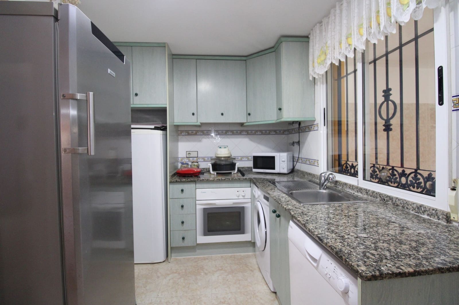 3 quarto Moradia para venda em Playa Flamenca com piscina - 299 999 € (Ref: 9344418)