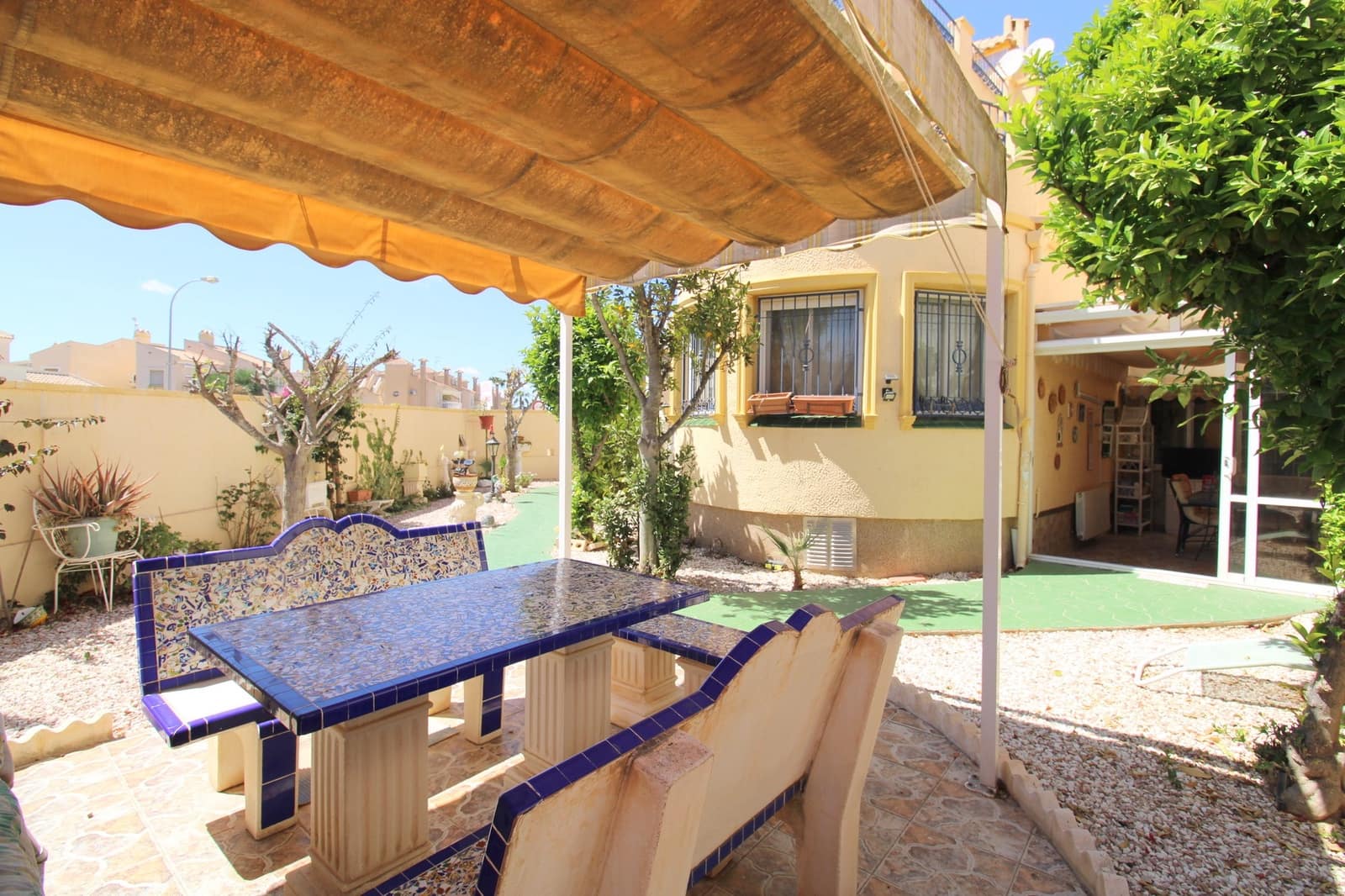 3 quarto Moradia para venda em Playa Flamenca com piscina - 299 999 € (Ref: 9344418)