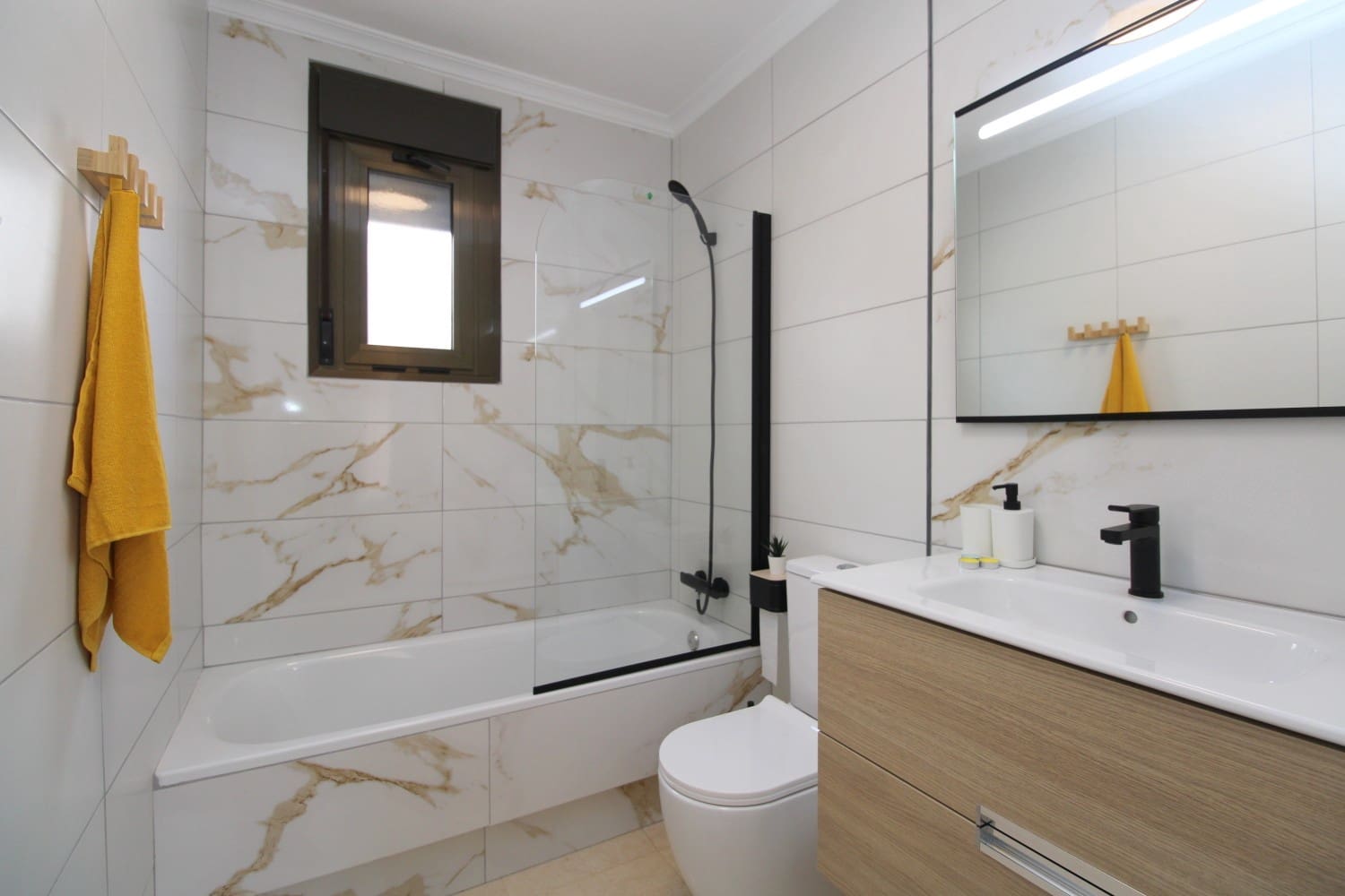 3 slaapkamer Huis te koop in San Miguel de Salinas met zwembad - € 229.000 (Ref: 9344419)