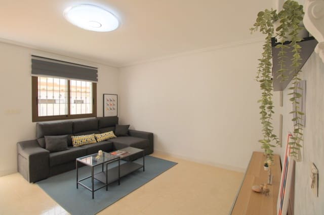 3 slaapkamer Huis te koop in San Miguel de Salinas met zwembad - € 229.000 (Ref: 9344419)