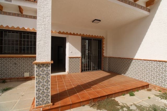 3 slaapkamer Huis te koop in San Miguel de Salinas met zwembad - € 229.000 (Ref: 9344419)