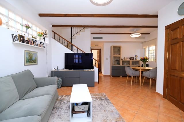 3 sypialnia Willa na sprzedaż w Los Montesinos z basenem - 193 995 € (Ref: 9347009)