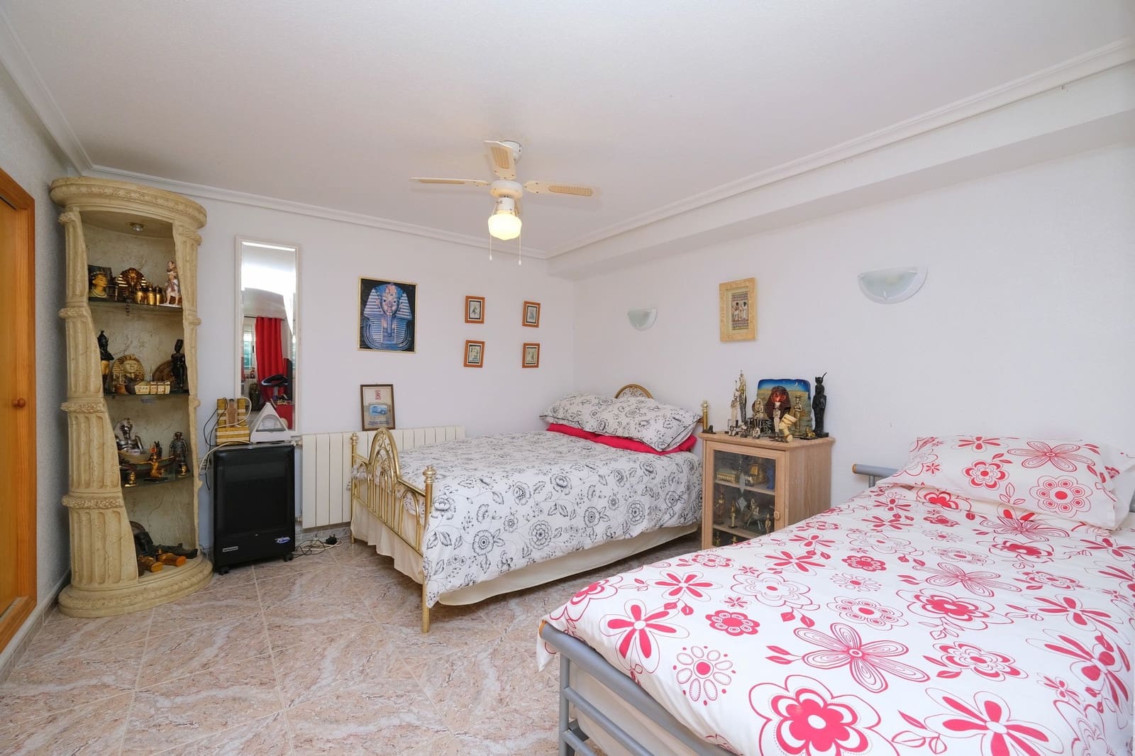 3 Zimmer Villa zu verkaufen in Villamartin mit Pool - 295.000 € (Ref: 9349099)