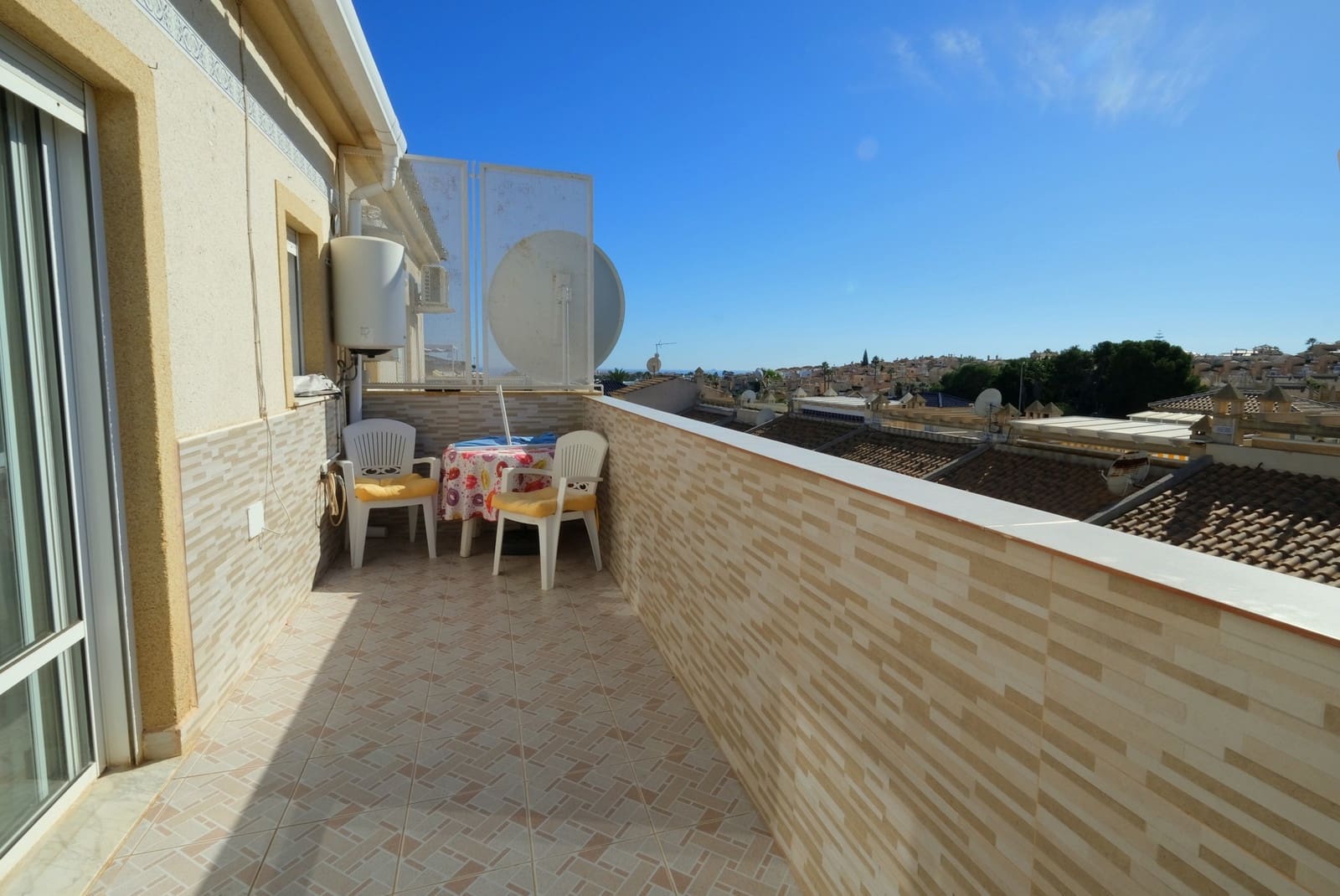 3 Zimmer Villa zu verkaufen in Villamartin mit Pool - 295.000 € (Ref: 9349099)