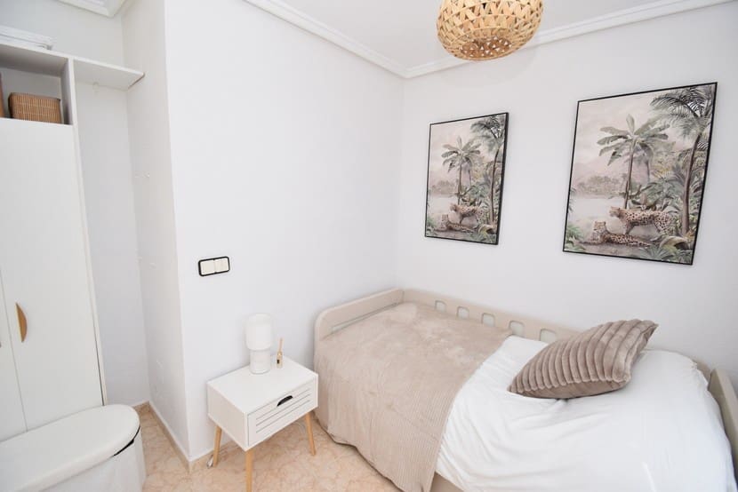 3 bedroom Townhouse for sale in Punta Prima with pool - € 249,999 (Ref: 9356695)