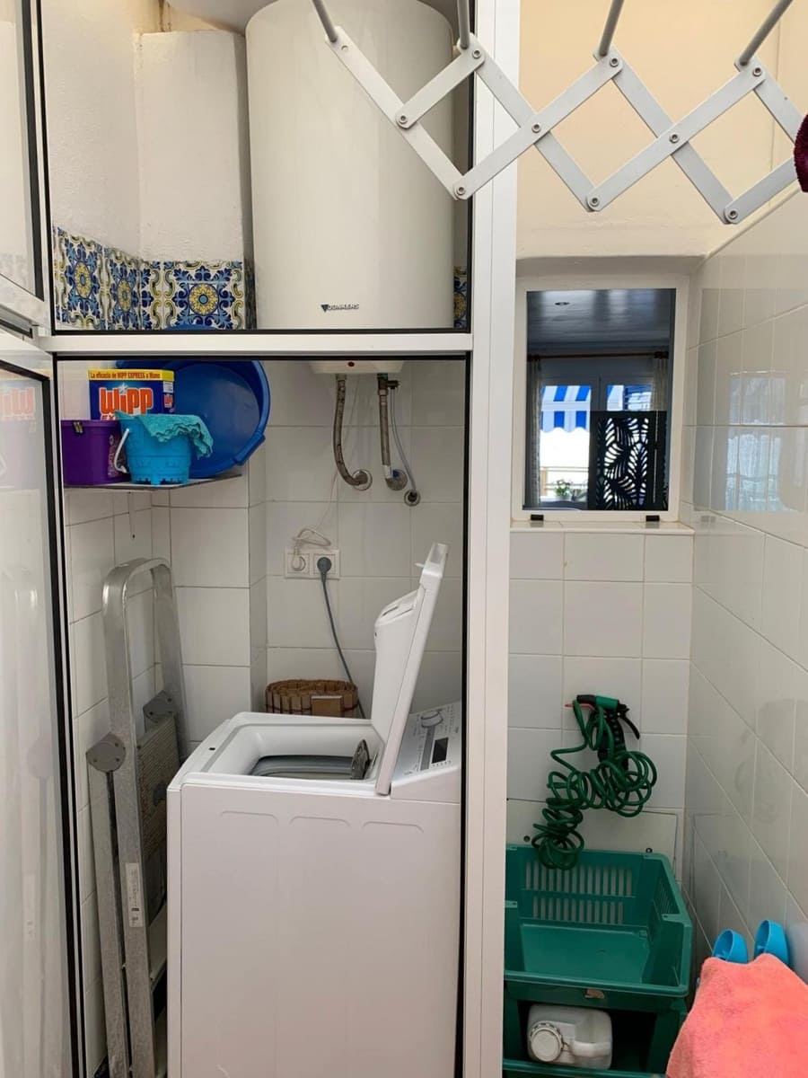 2 soveværelse Lejlighed til salg i Mil Palmeras - € 365.000 (Ref: 9356696)