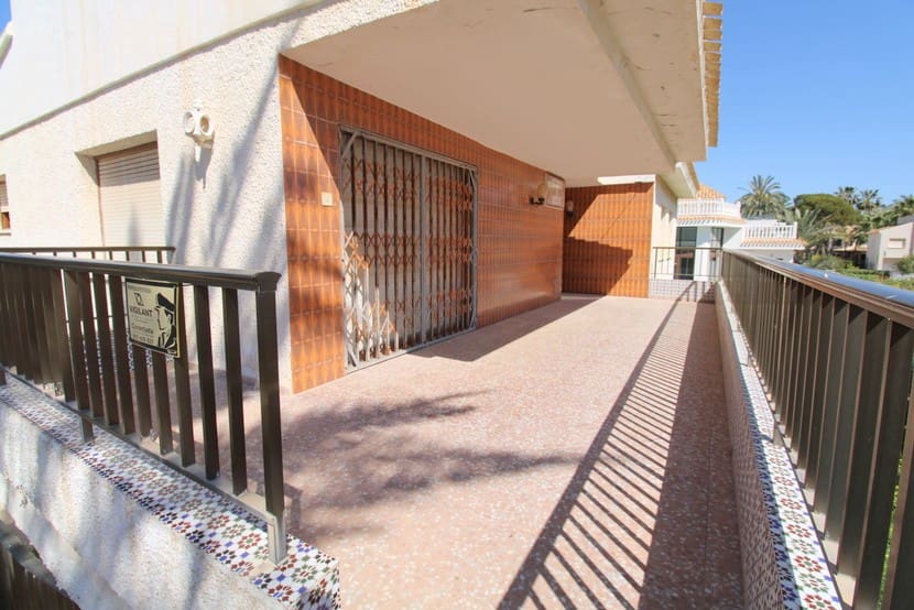 4 soverom Villa til salgs i La Zenia - € 850 000 (Ref: 9356697)