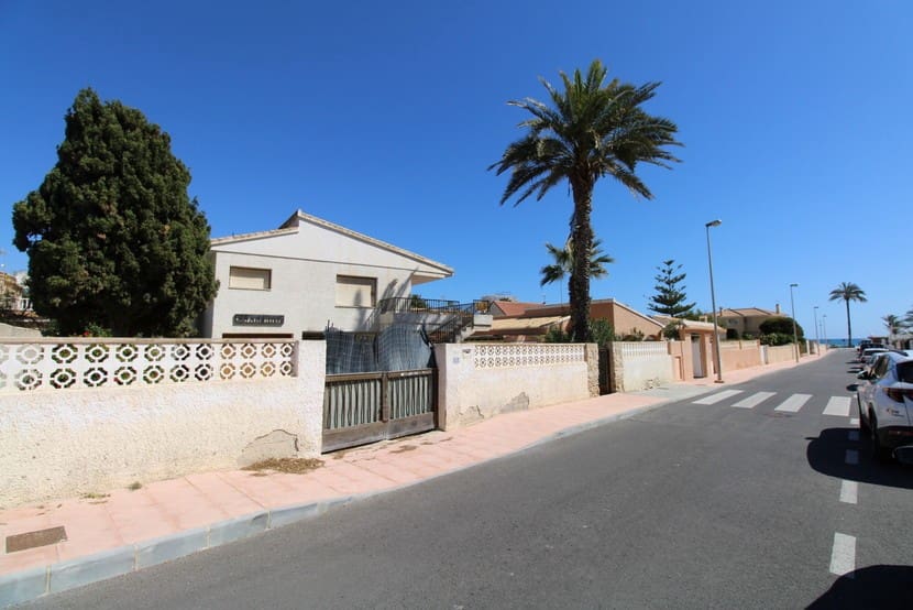 4 soverom Villa til salgs i La Zenia - € 850 000 (Ref: 9356697)