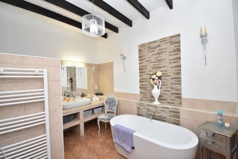 Chalet de 5 habitaciones en Jacarilla en venta con piscina - 595.000 € (Ref: 9367031)