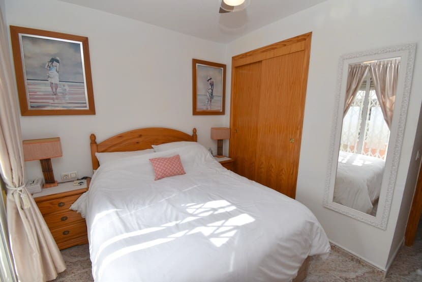 2 slaapkamer Huis te koop in Villamartin met zwembad - € 159.000 (Ref: 9367033)