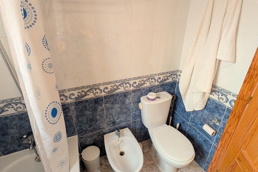 2 slaapkamer Huis te koop in Villamartin met zwembad - € 159.000 (Ref: 9367033)