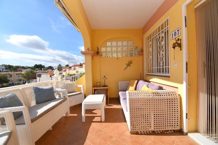 2 slaapkamer Huis te koop in Villamartin met zwembad - € 159.000 (Ref: 9367033)