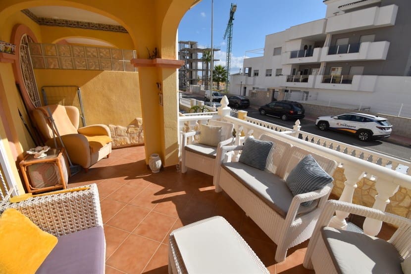 2 slaapkamer Huis te koop in Villamartin met zwembad - € 159.000 (Ref: 9367033)