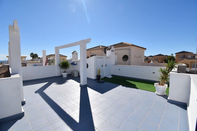 2 slaapkamer Huis te koop in Punta Prima met zwembad - € 219.999 (Ref: 9367035)