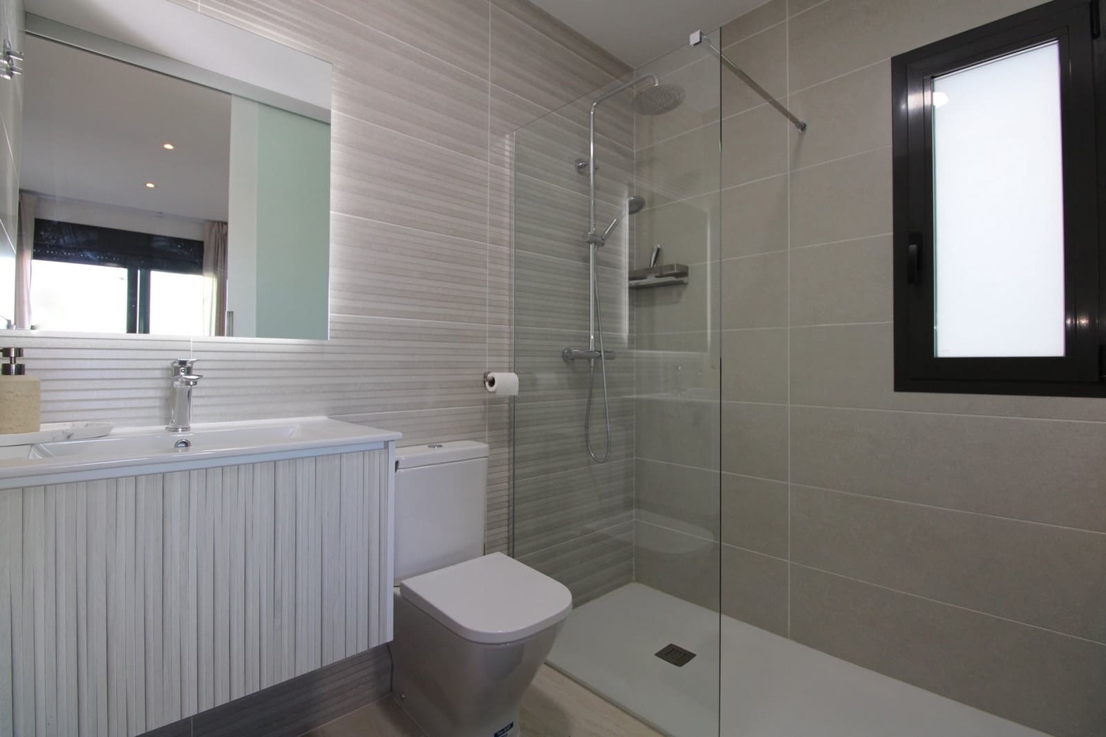 3 Zimmer Apartment zu verkaufen in Los Balcones mit Pool - 350.000 € (Ref: 9371817)