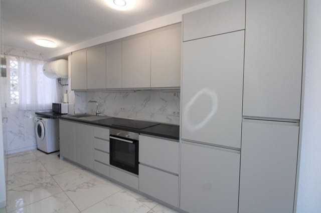 2 soveværelse Lejlighed til salg i La Zenia, Orihuela med swimmingpool - € 229.000 (Ref: 9375019)