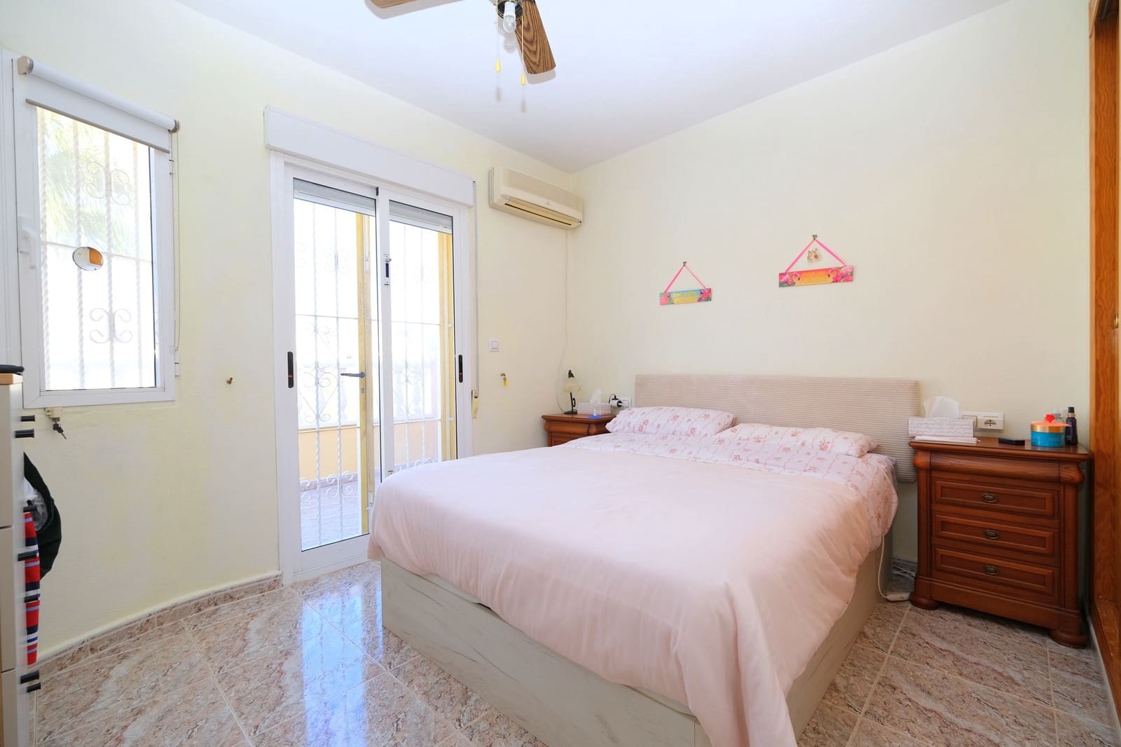 3 sypialnia Dom na sprzedaż w Villamartin z basenem - 179 995 € (Ref: 9375020)