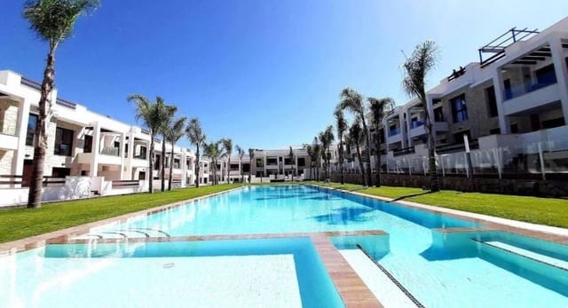 3 soveværelse Penthouse til salg i Los Balcones med swimmingpool - € 359.000 (Ref: 9378792)