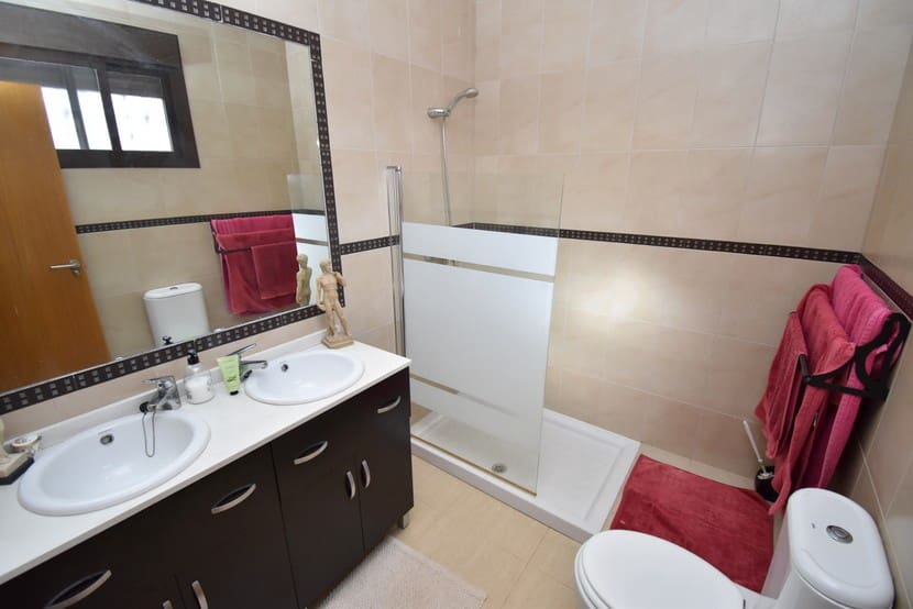 2 slaapkamer Villa te koop in Villamartin met zwembad - € 269.999 (Ref: 9385186)