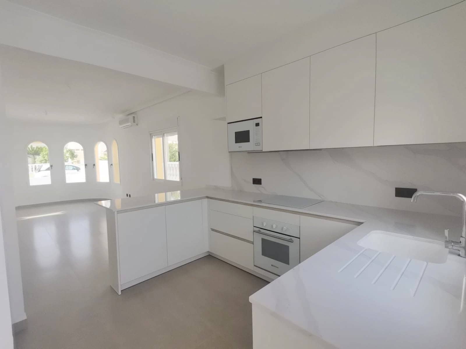 2 slaapkamer Villa te koop in Algorfa met zwembad - € 295.000 (Ref: 9385188)
