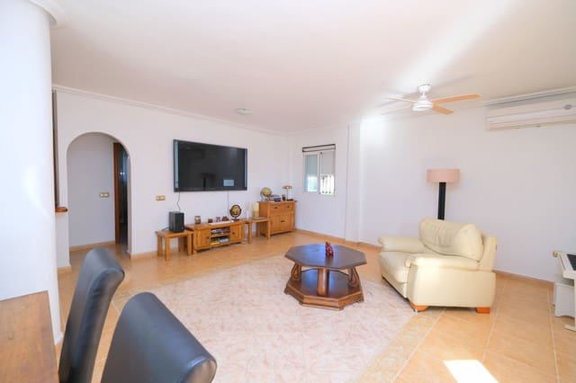 3 Zimmer Villa zu verkaufen in Playa Flamenca, Orihuela mit Pool - 385.000 € (Ref: 9402970)