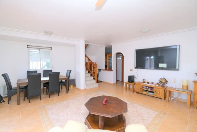 3 Zimmer Villa zu verkaufen in Playa Flamenca, Orihuela mit Pool - 385.000 € (Ref: 9402970)