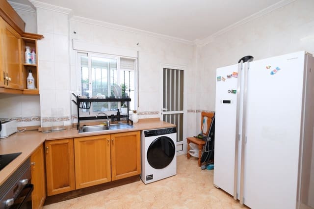 3 Zimmer Villa zu verkaufen in Playa Flamenca, Orihuela mit Pool - 385.000 € (Ref: 9402970)