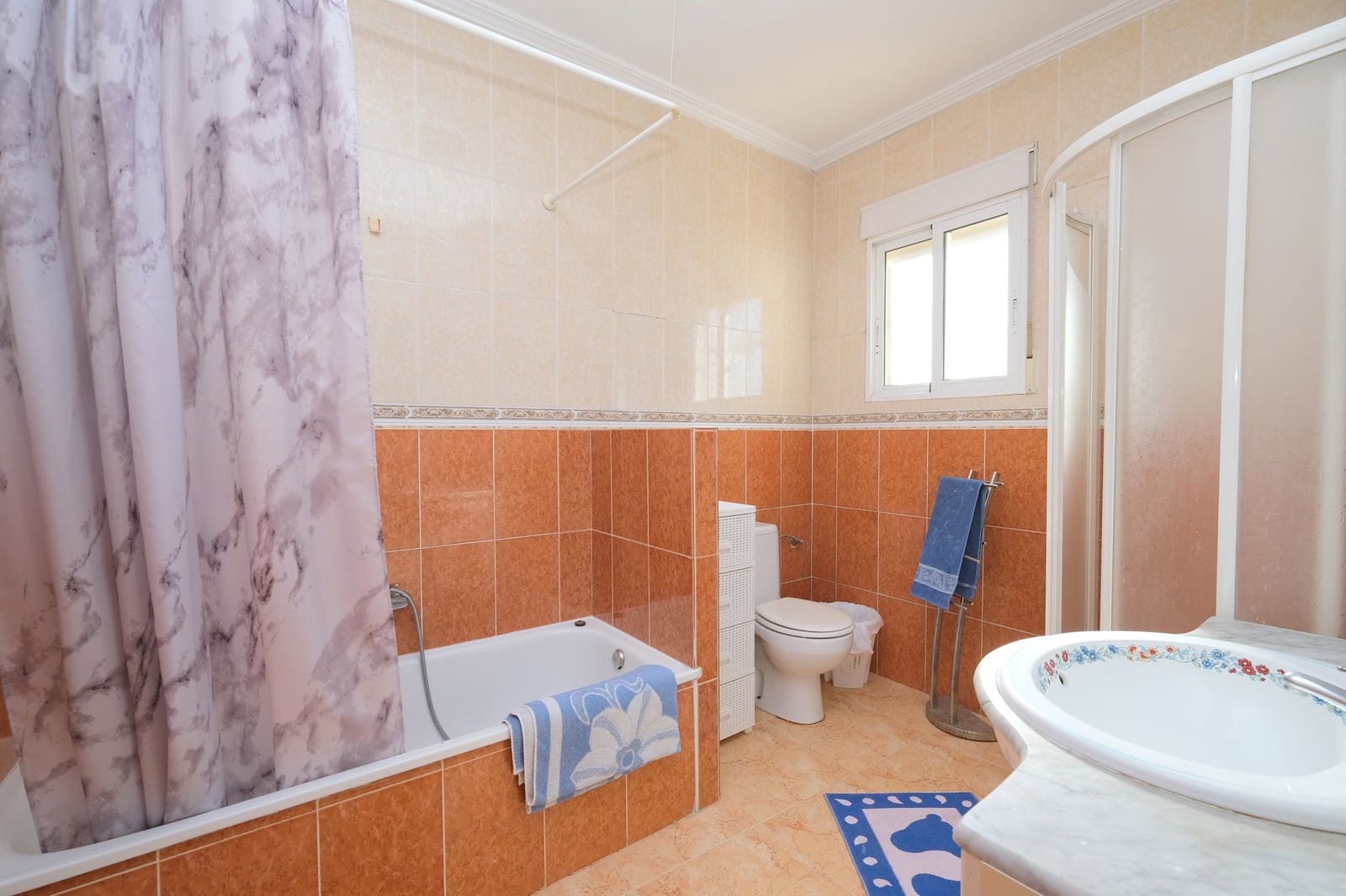 3 slaapkamer Villa te koop in Playa Flamenca met zwembad - € 385.000 (Ref: 9402970)