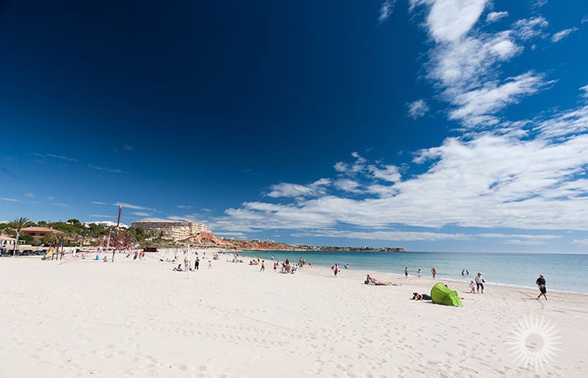 3 Zimmer Haus zu verkaufen in Villamartin mit Pool - 189.995 € (Ref: 9402971)