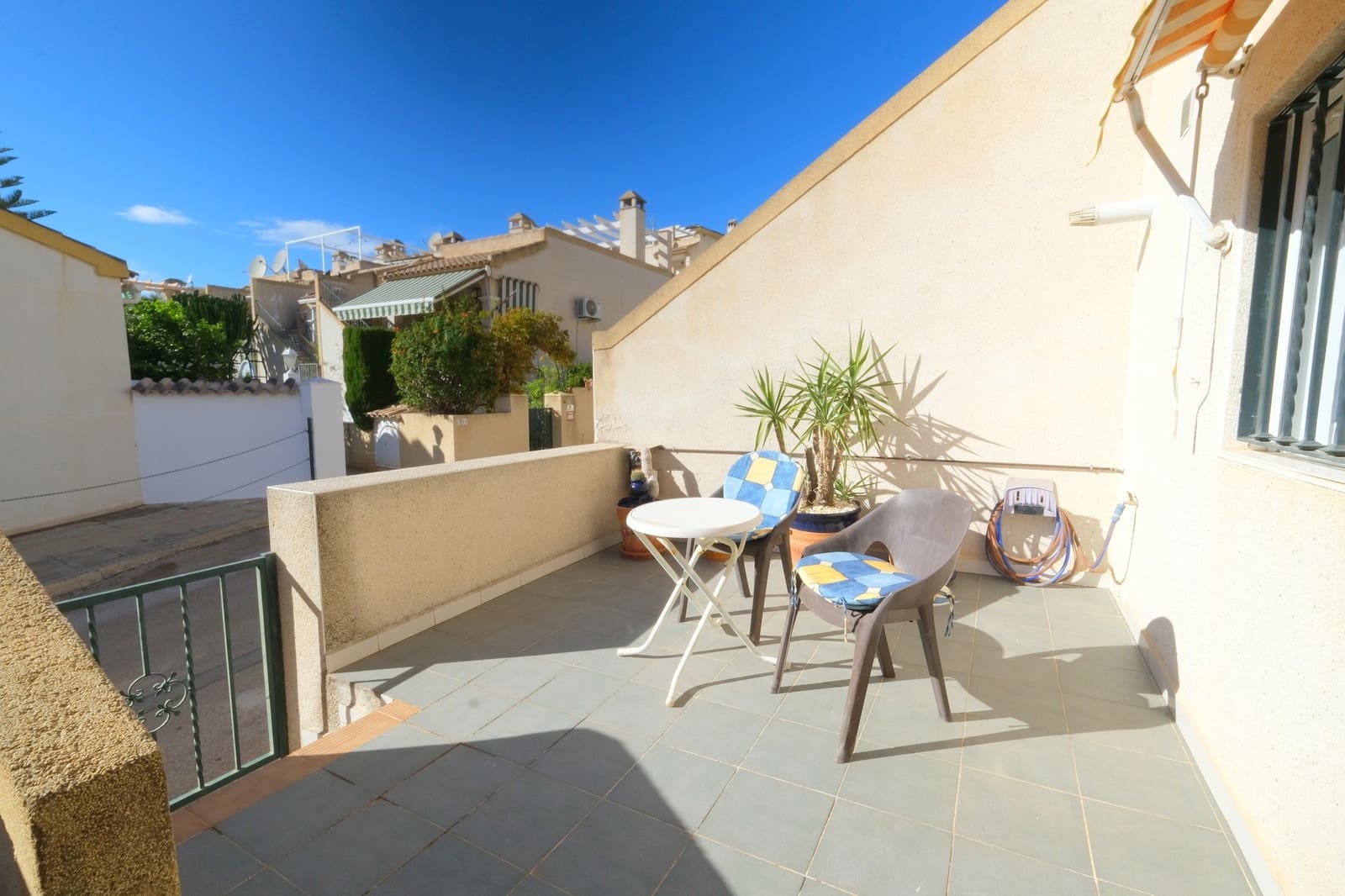 3 Zimmer Haus zu verkaufen in Villamartin mit Pool - 189.995 € (Ref: 9402971)