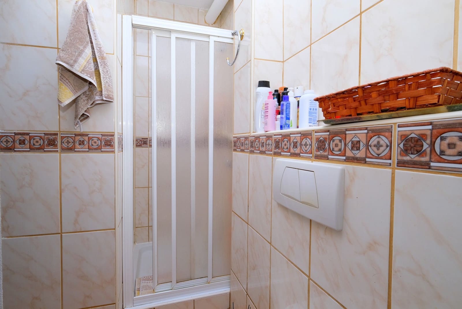 3 Zimmer Haus zu verkaufen in Villamartin mit Pool - 189.995 € (Ref: 9402971)