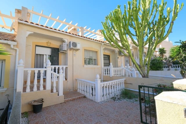Casa de 3 habitaciones en Villamartin, Orihuela en venta con piscina - 189.995 € (Ref: 9402971)