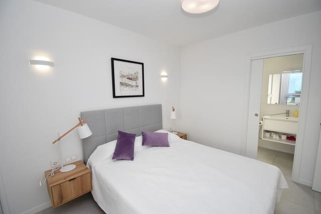 2 slaapkamer Appartement te koop in Playa Flamenca, Orihuela met zwembad - € 239.999 (Ref: 9402972)