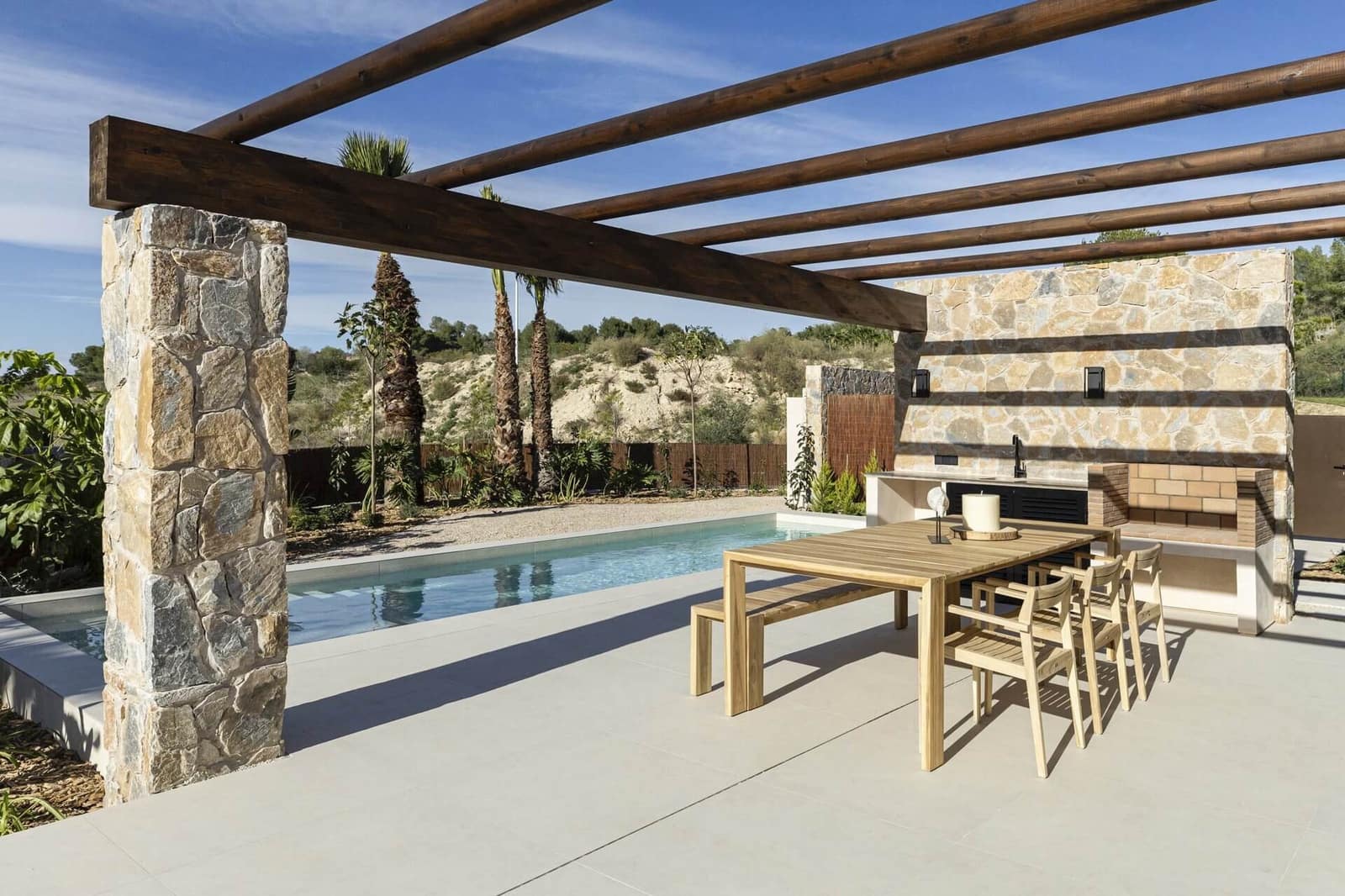 3 quarto Moradia para venda em Las Colinas Golf com piscina - 750 000 € (Ref: 9402974)