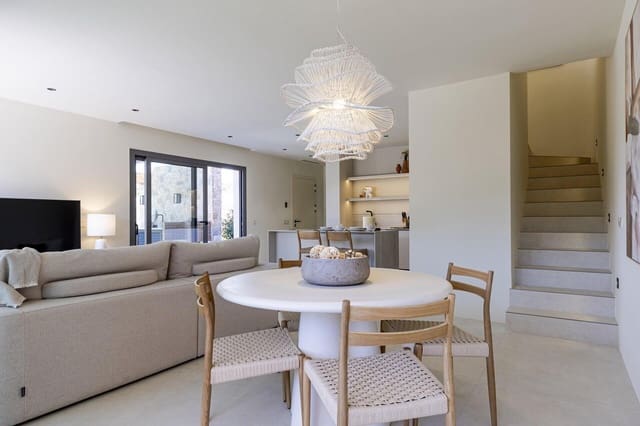 3 Zimmer Villa zu verkaufen in Las Colinas Golf, Orihuela mit Pool Garage - 1.090.000 € (Ref: 9402974)