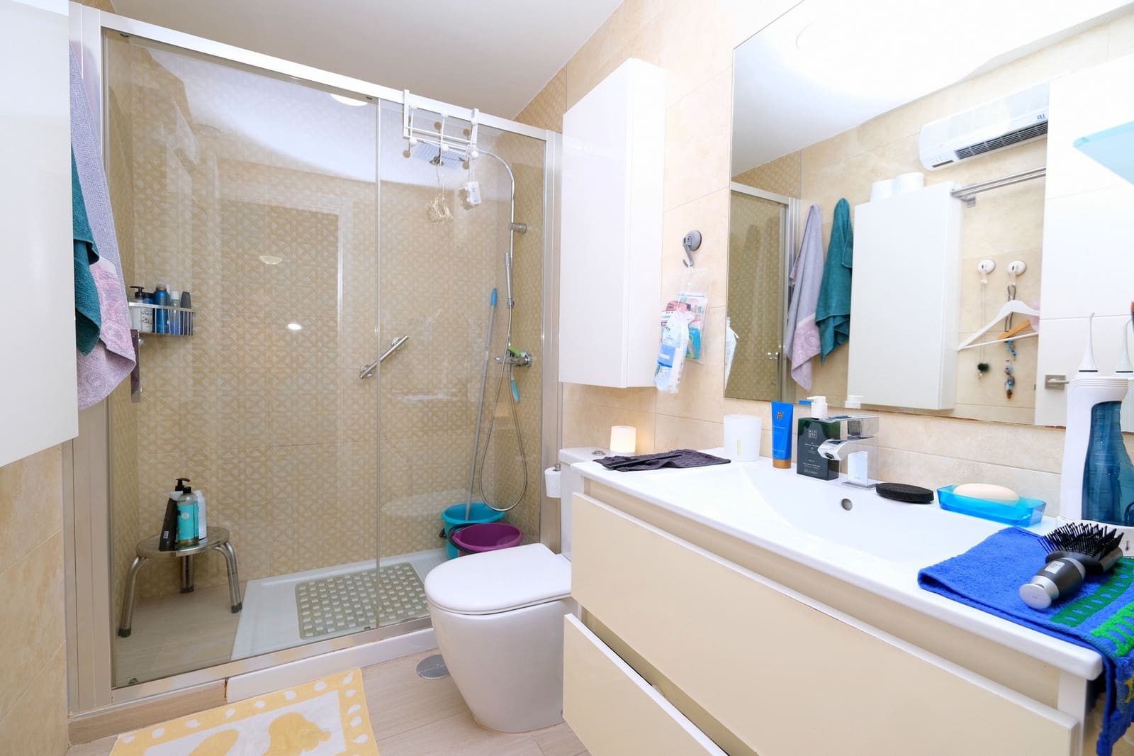 3 slaapkamer Appartement te koop in Punta Prima met zwembad - € 295.000 (Ref: 9415438)