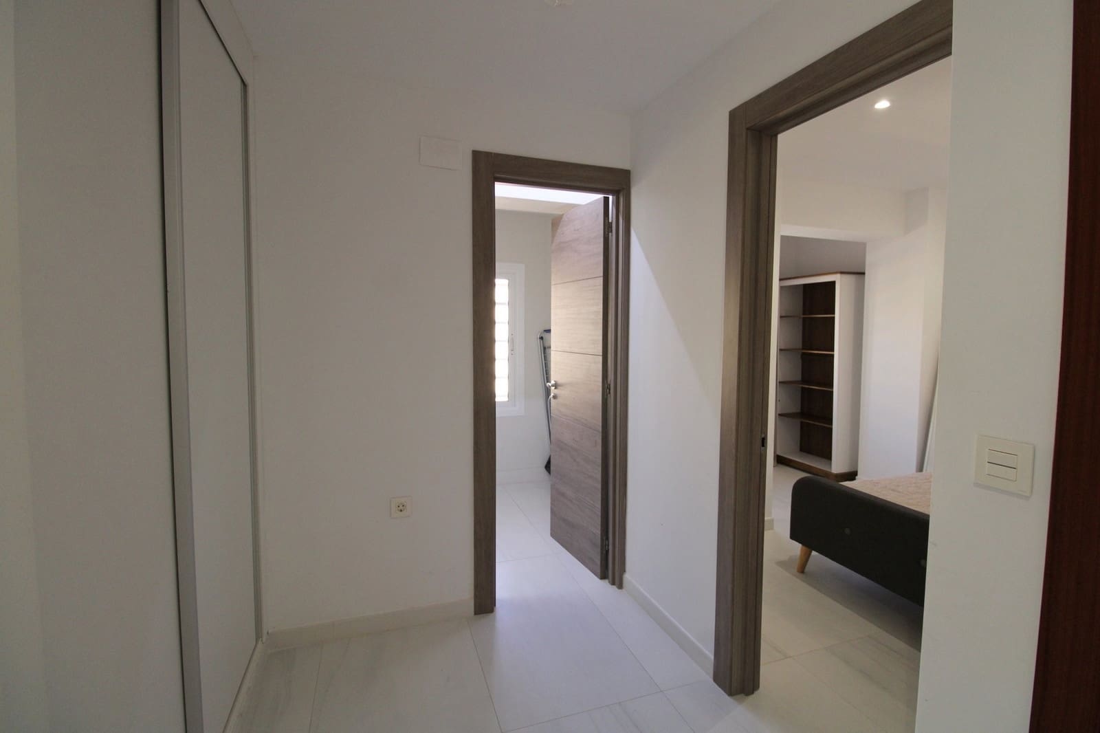 3 soveværelse Lejlighed til salg i Torrevieja med swimmingpool - € 299.000 (Ref: 9415439)