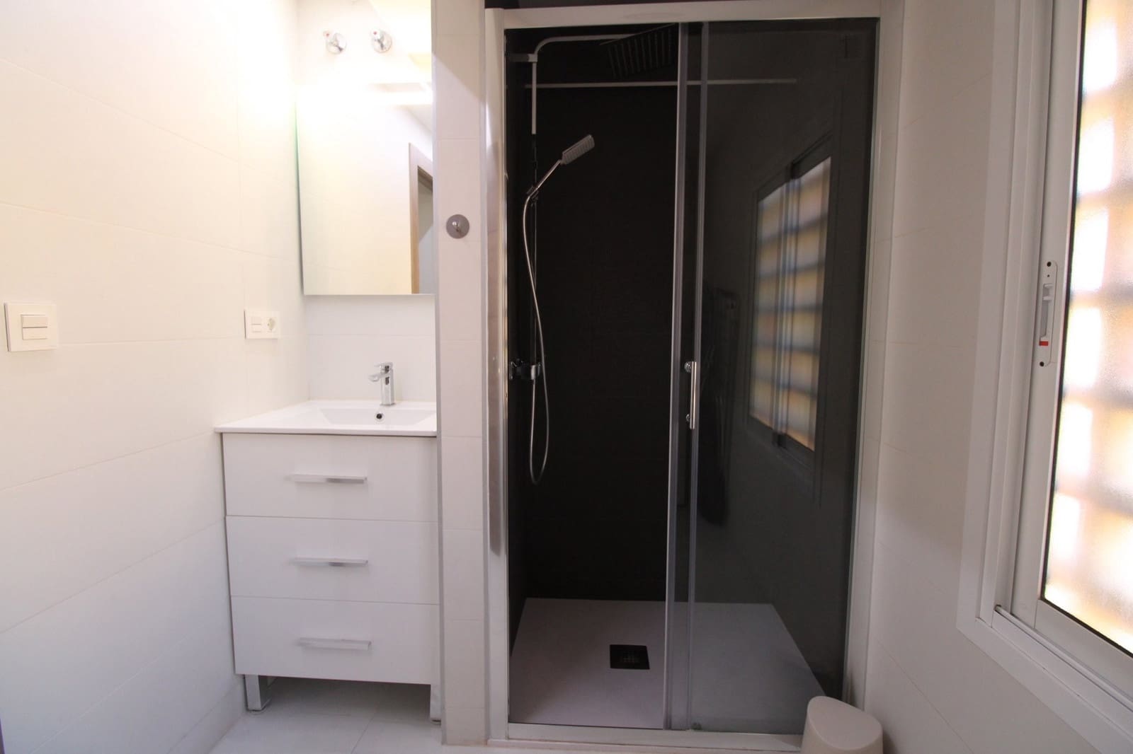 3 soveværelse Lejlighed til salg i Torrevieja med swimmingpool - € 299.000 (Ref: 9415439)